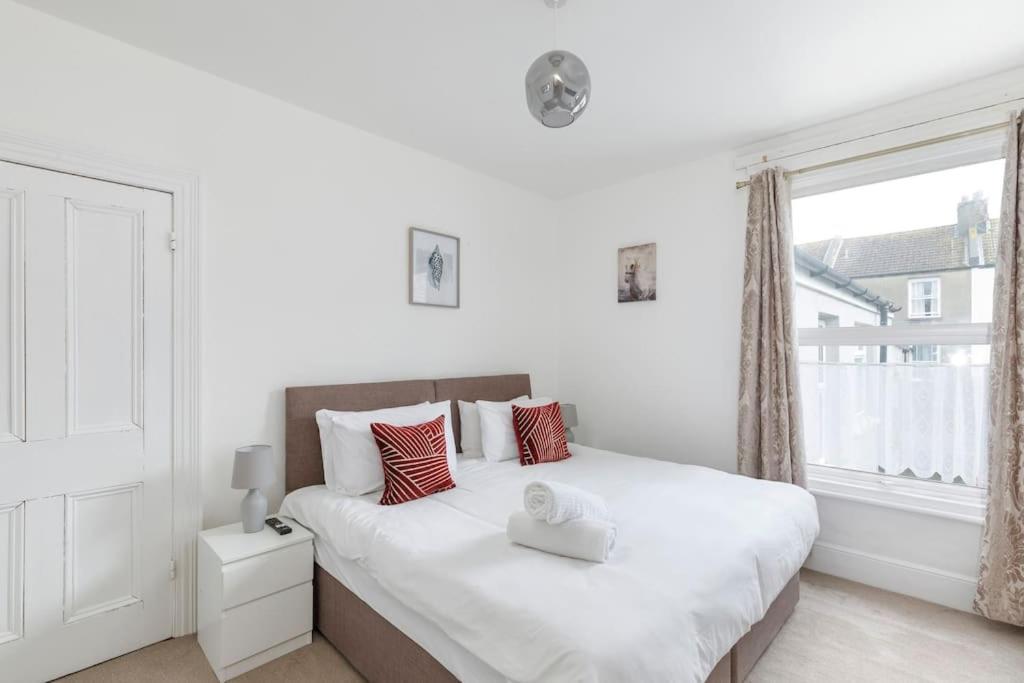 Charming 2 Bedroom Flat In Central Hove With Free Parking Luaran gambar