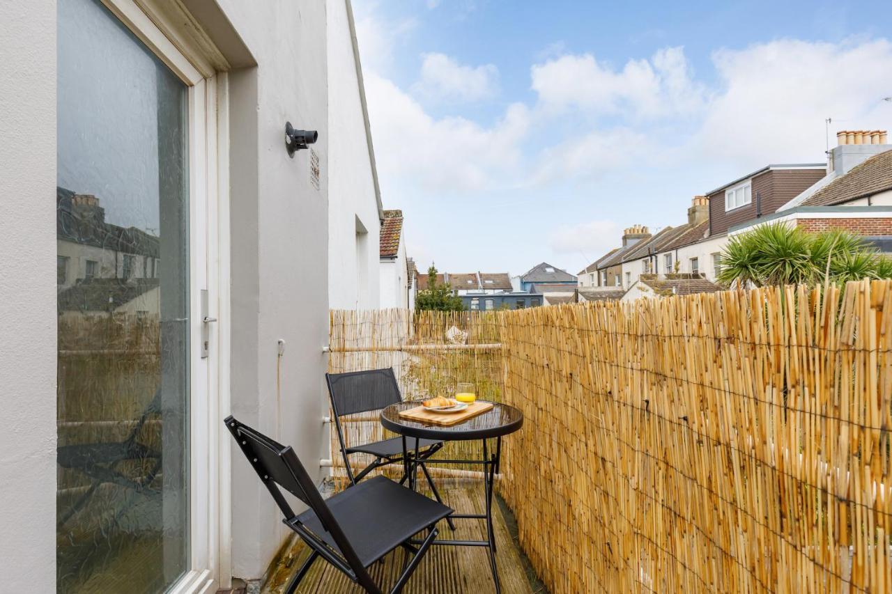 Charming 2 Bedroom Flat In Central Hove With Free Parking Luaran gambar